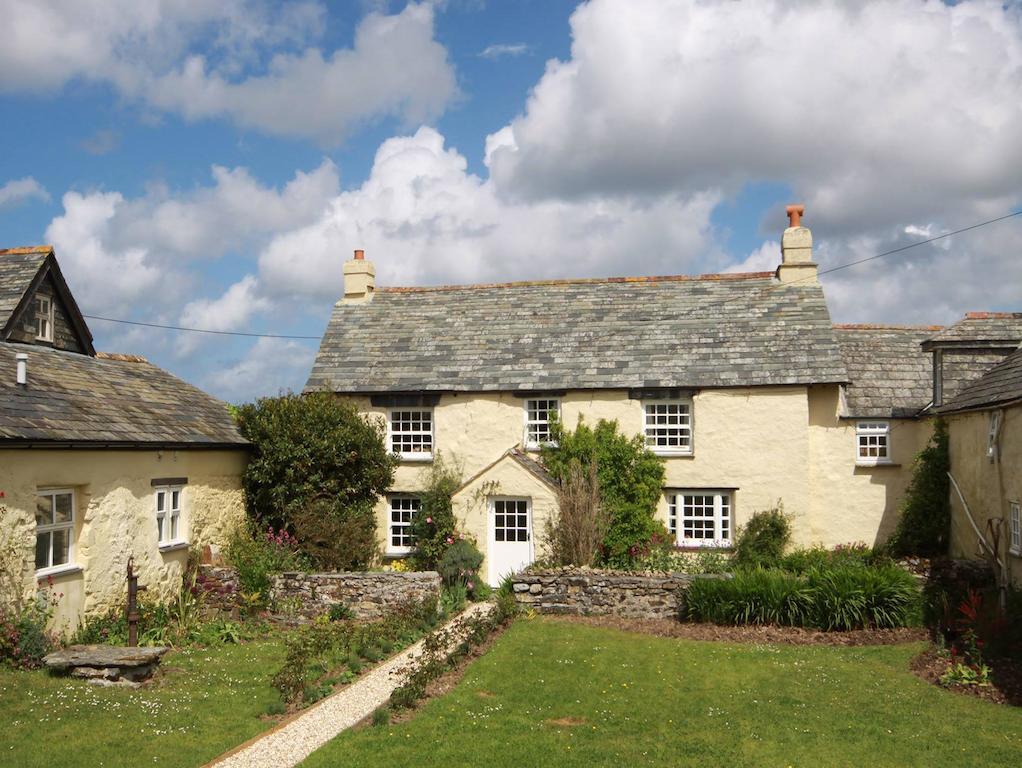 Bed and Breakfast Higher Tresmorn Farm Crackington Haven Экстерьер фото